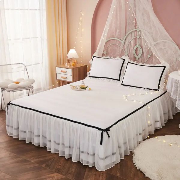 Bedding lace sets for ski beds and home textiles in solid bedding