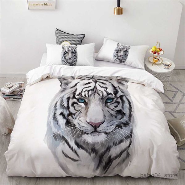 Bedding sets featuring wolf, lion, tiger, and leopard designs in full size duvet covers and bedspreads for children, available in sizes 200x200 and 240x220
