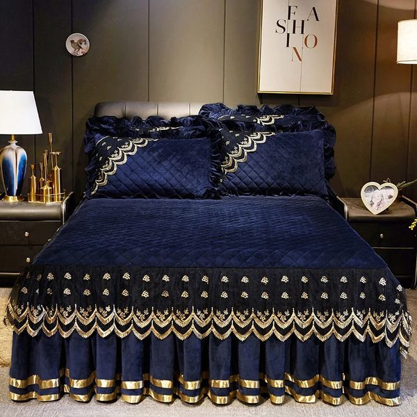 Dark blue embroidered winter bedspread in thick European-style cotton with leather accents
