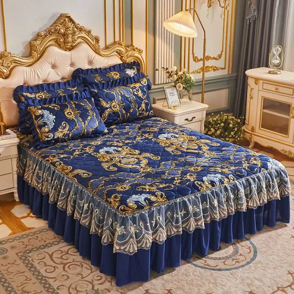 European Quilted Chicken Crystal Skirt 3pc Warm Plus Velvet Bedding Set for Weddings