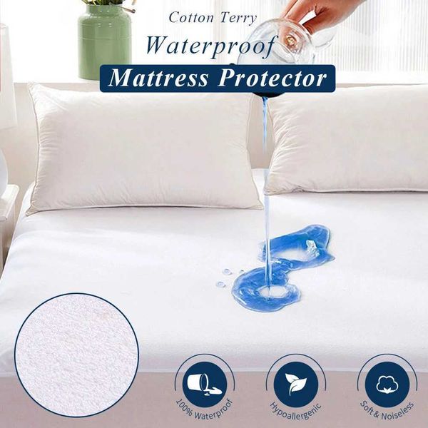 Hypoallergenic mattress protector with cotton-wool ring, waterproof and washable, guards against mites