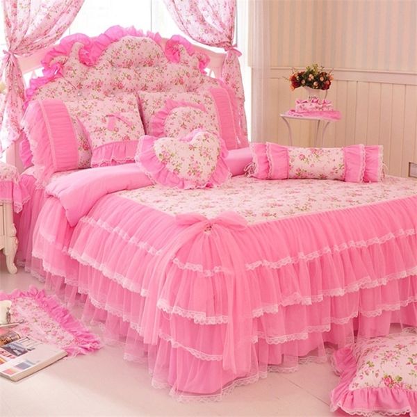 Korean-style pink lace bedding set for king/queen beds, includes 4-piece princess duvet cover with bed skirts, cotton home textiles