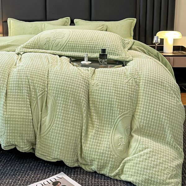 Luxurious carved milk fleece bedding for cold weather featuring soft double-sided duvet cover