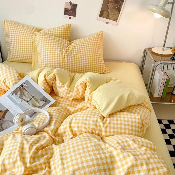 Solid 3-4 piece colored duvet set for cozy bedding with grid pattern home styling, available in twin, full and queen sizes