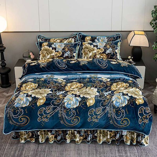 Thickened warm milk bed skirt four-piece set, anti-static veet ensemble