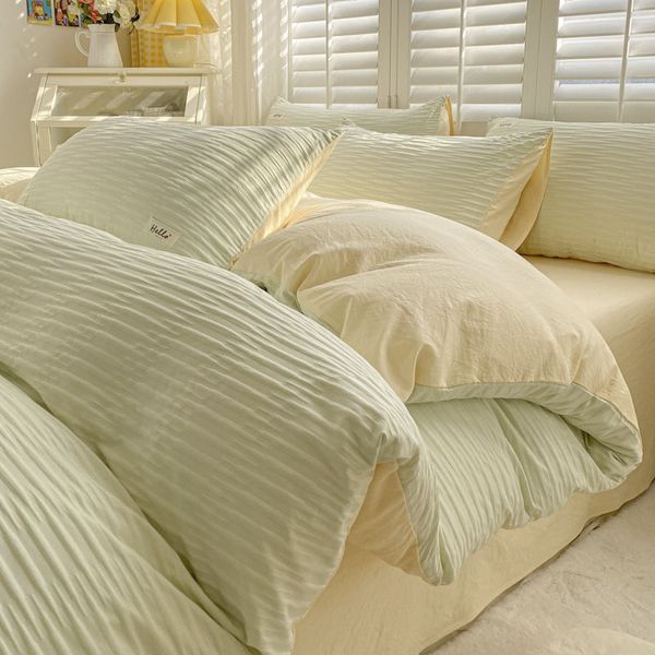 Ultra-soft solid-hued washed cotton seersucker lightweight simple duvet cover for all seasons