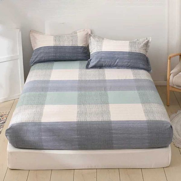 Waterproof elastic-fitted mattress protector for Queen beds (150/180/200x200cm)